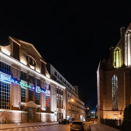 400 Bulwary Stare No 1 アパート *